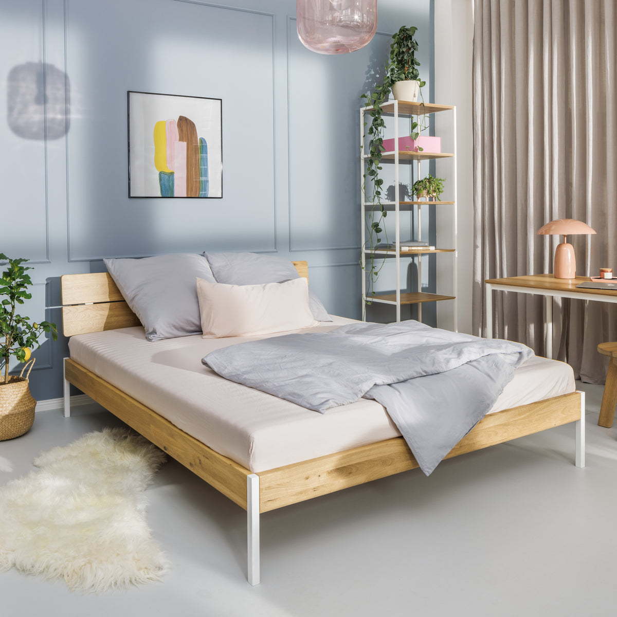 Designbett Eiche und weißes Metall mit Regal und Schreibtisch