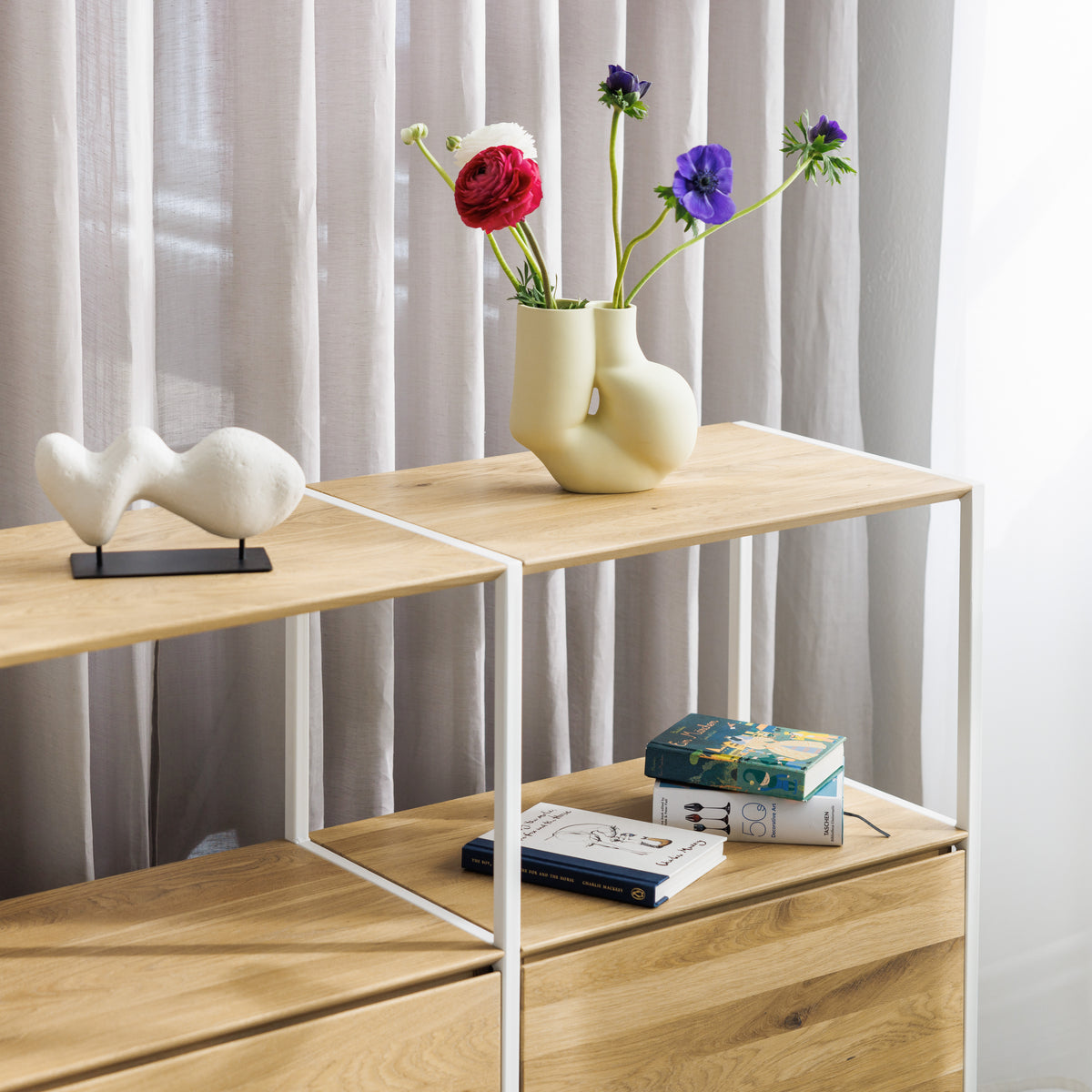 Designer Sideboard mit funktionalem Stauraum