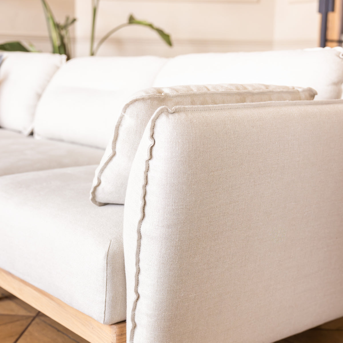 Sofa Mio mit Bezug aus Leinen (beige)